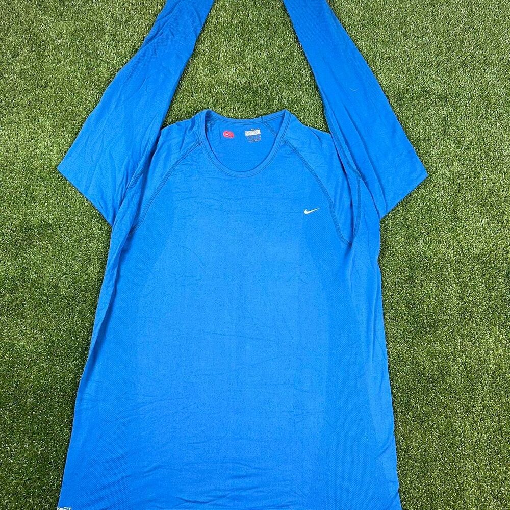 Nike Women's Blue T-shirt